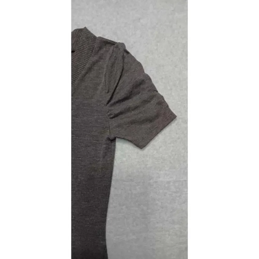 Zenana Outfitters Short Sleeve Blouse Womens Size Small  Grey VNeck Scrunch Fit - Picture 4 of 10